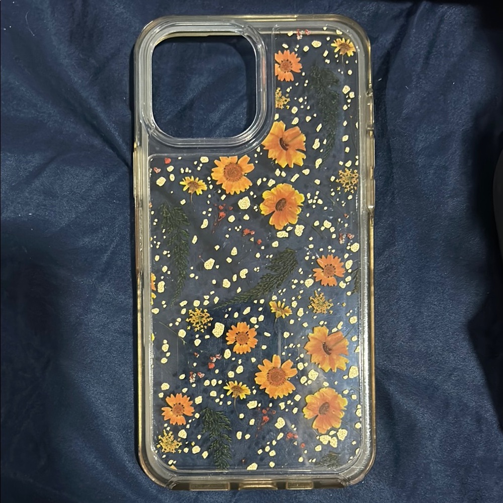 IPhone 13 Pro Max otterbox symmetry phone case. Flexible with price